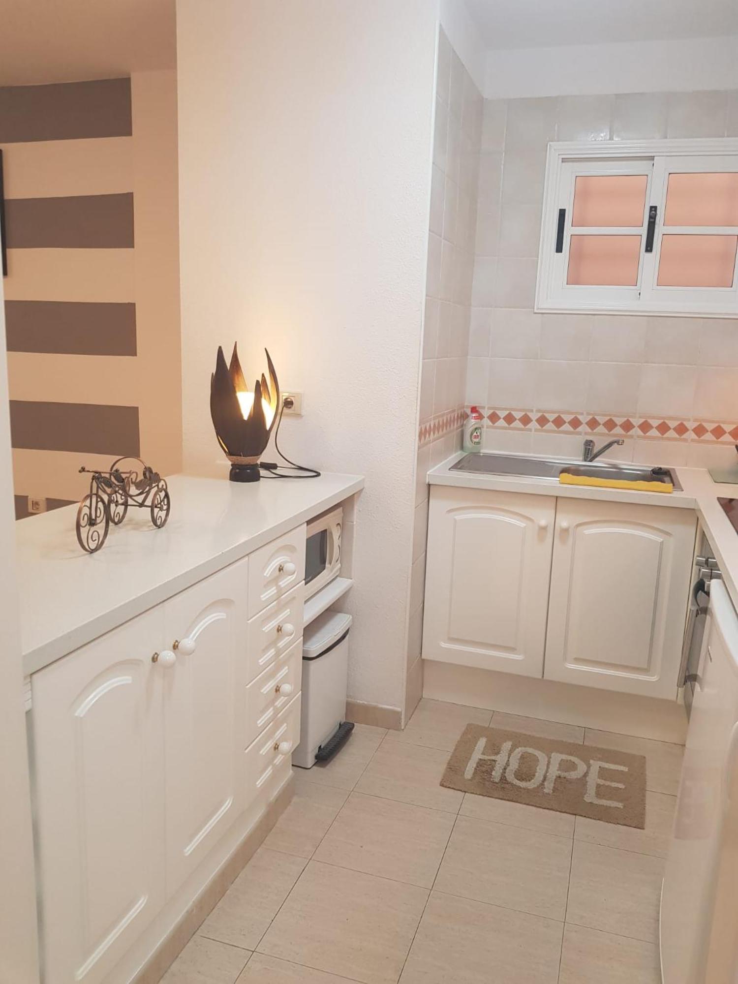 The Heights English Home Los Cristianos  Buitenkant foto